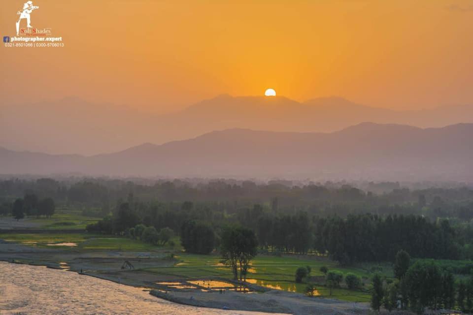 Rock City Resort Mingora Exteriér fotografie